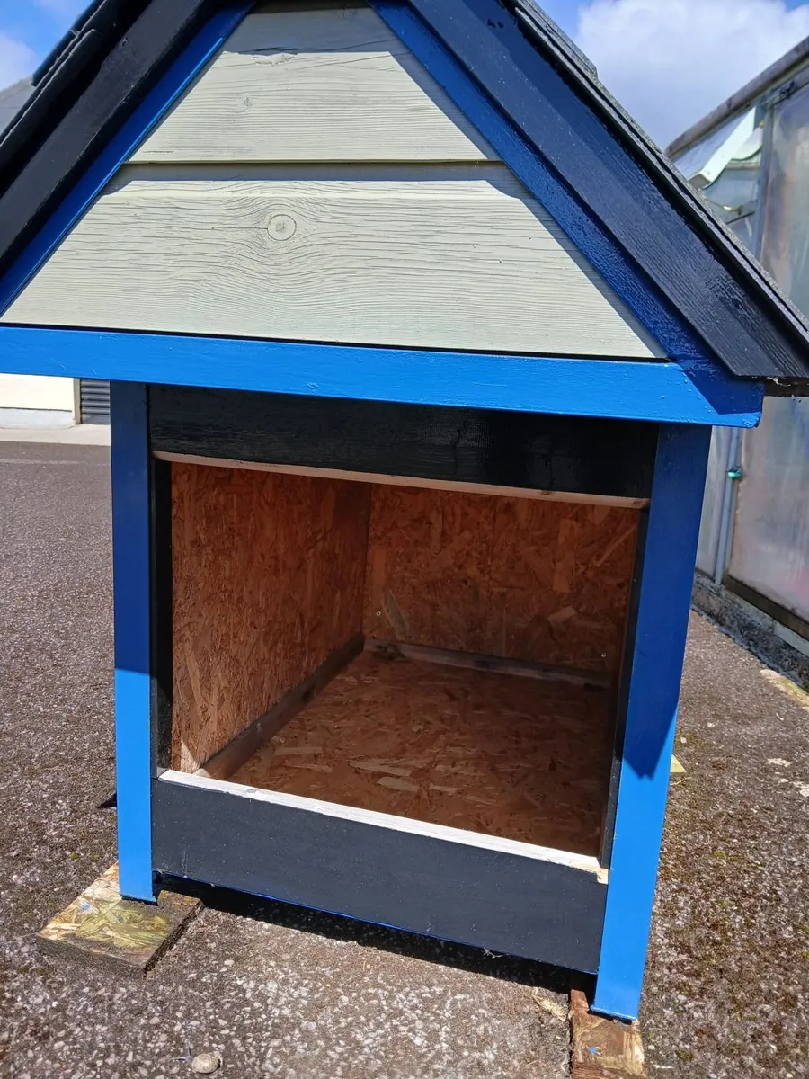 Superior Dog House - Image 4