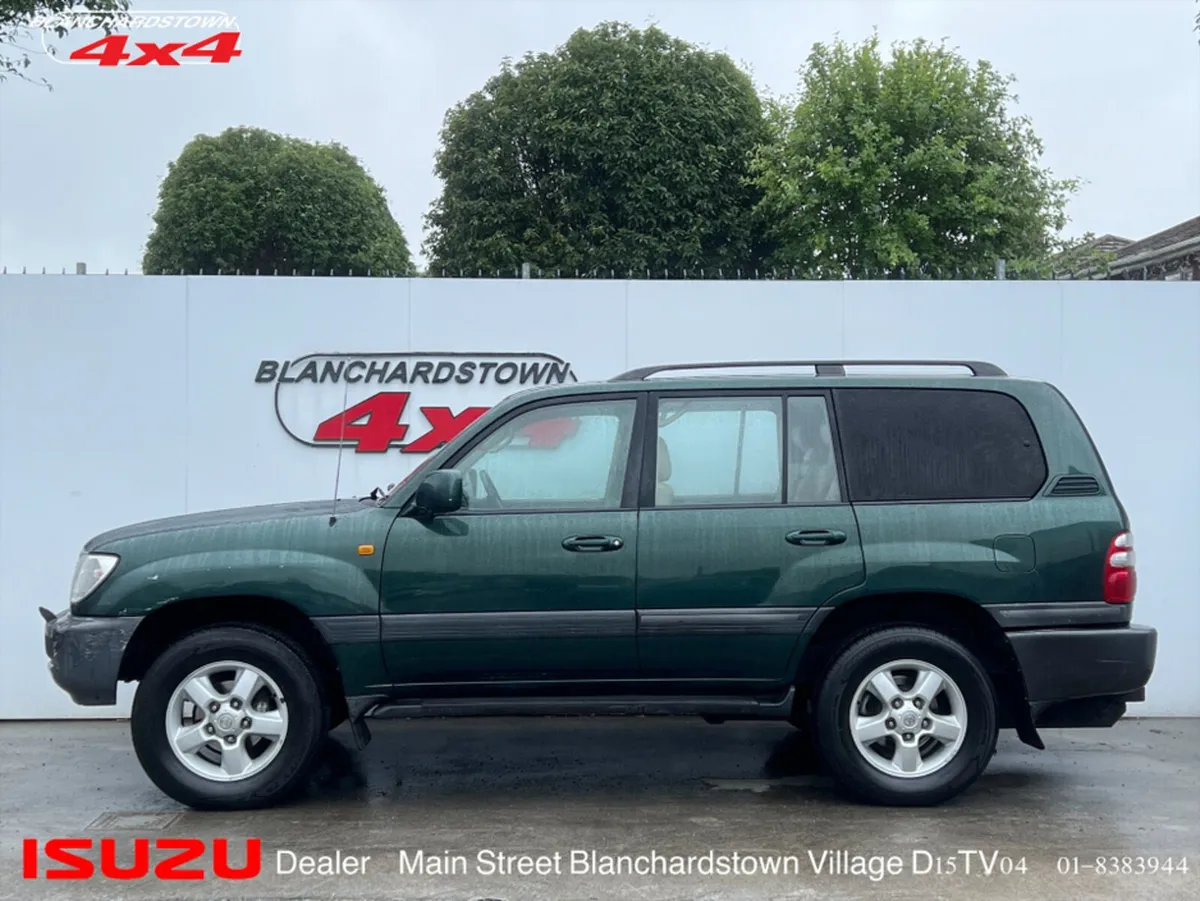 Toyota Land Cruiser V8 AMAZON - Image 3