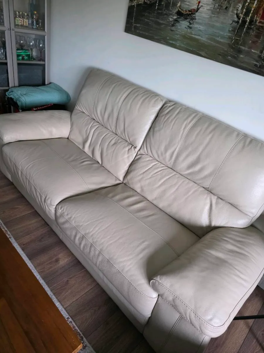 Italian Leather Sofa set of 2 and 3 seats - Image 1