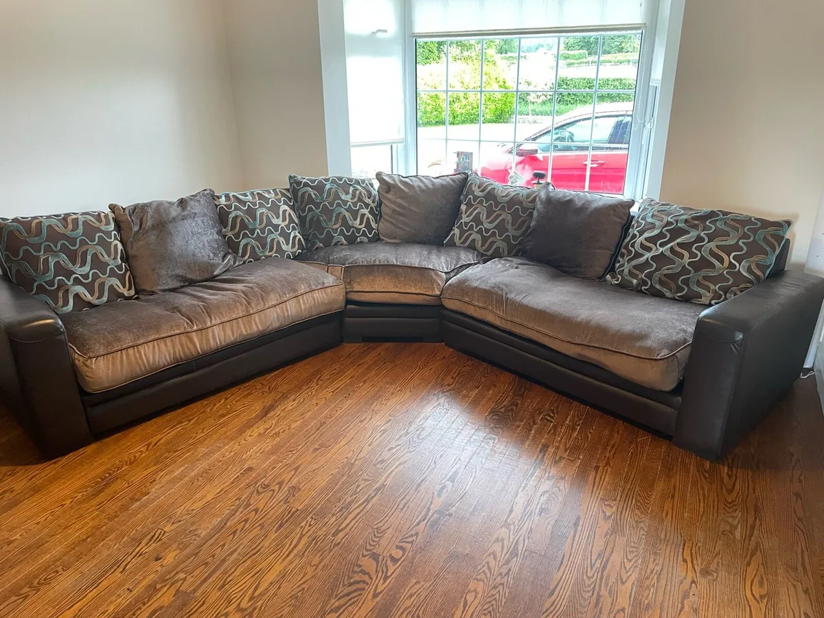Corner Sofa - Image 1