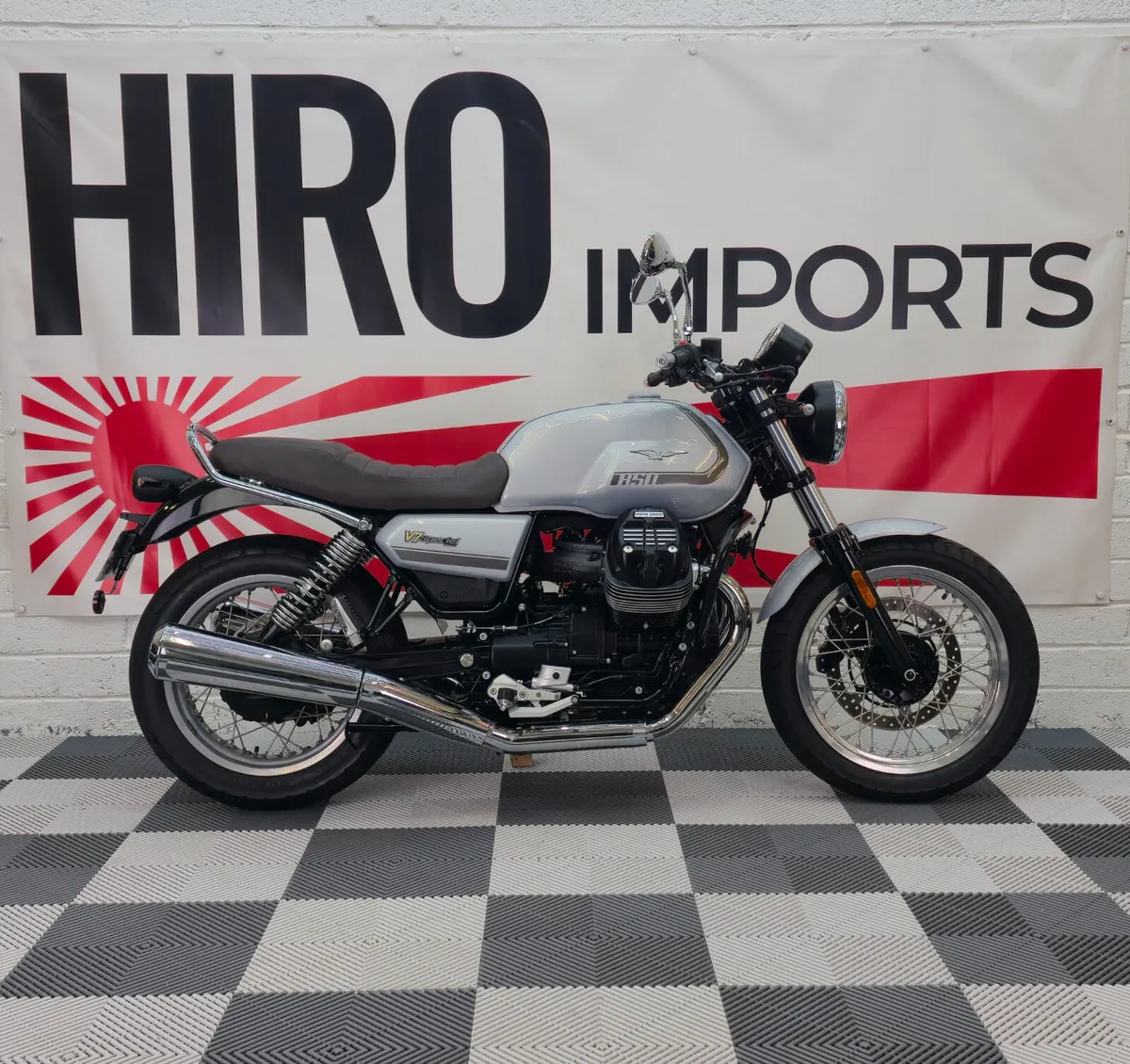 2023 Moto Guzzi V7 Special - Image 1