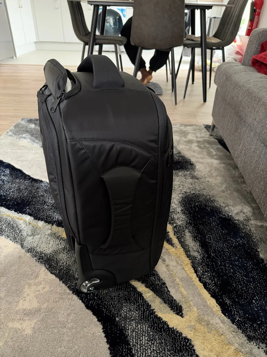 Neewer 2in 1 Camera bag trolley with wheels - Image 3