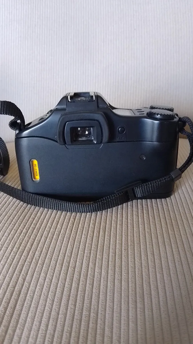 Yashica Camera 300 Autofocus - Image 2