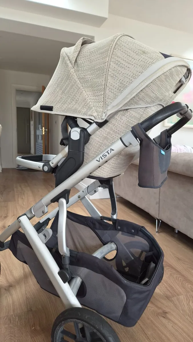 Uppa Baby Vista V2 Buggy - Image 3
