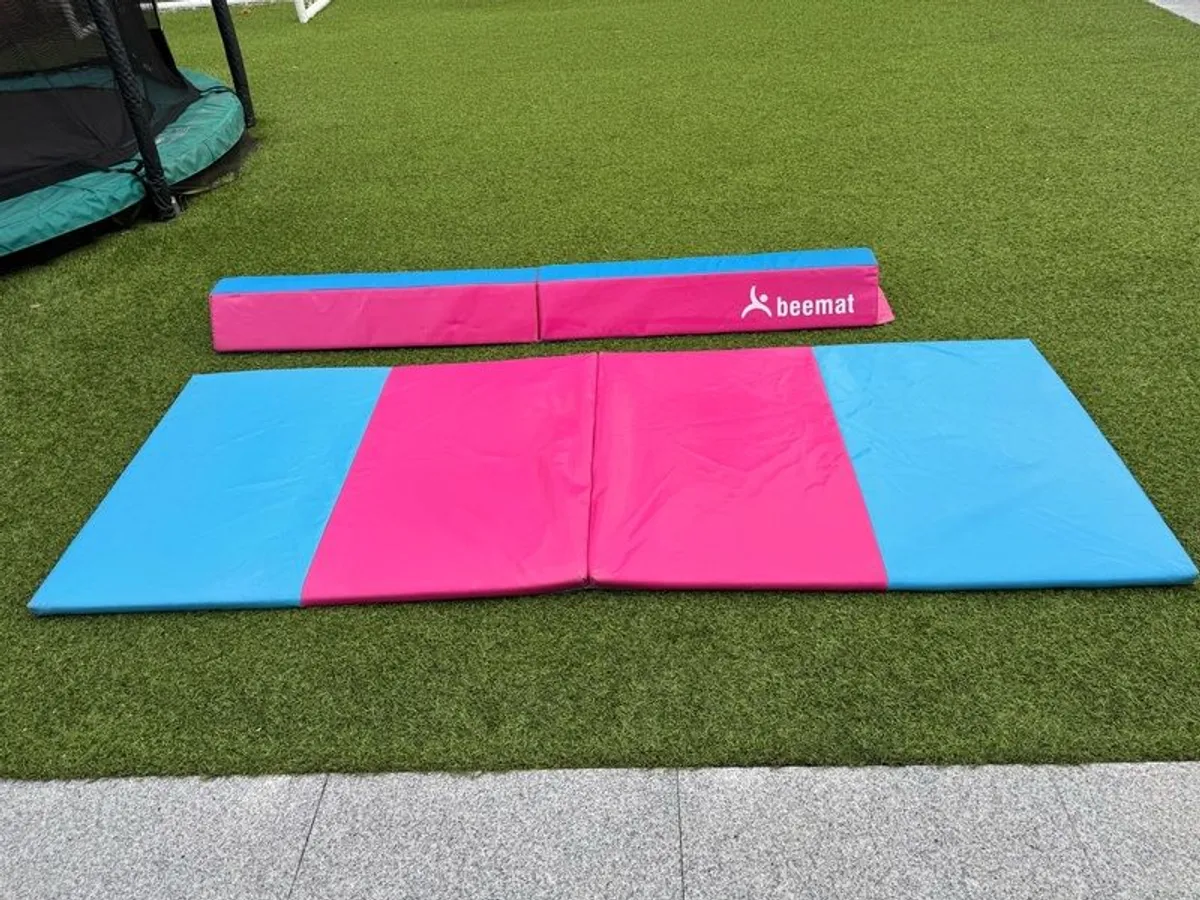 Beemat Foldable Balance Beam & Mat | Pink & Blue - Image 2
