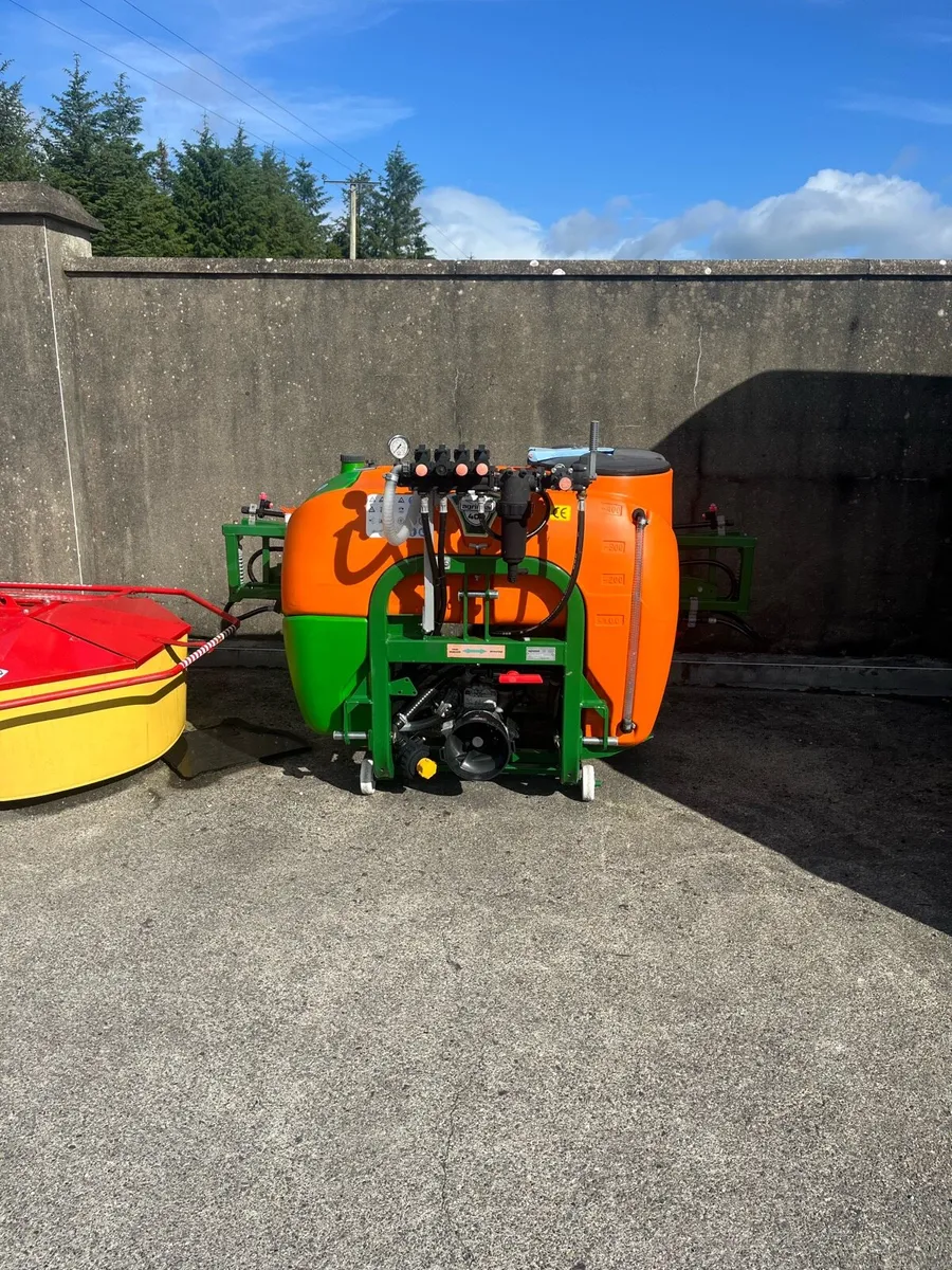 Agrional 400 litre sprayer - Image 1