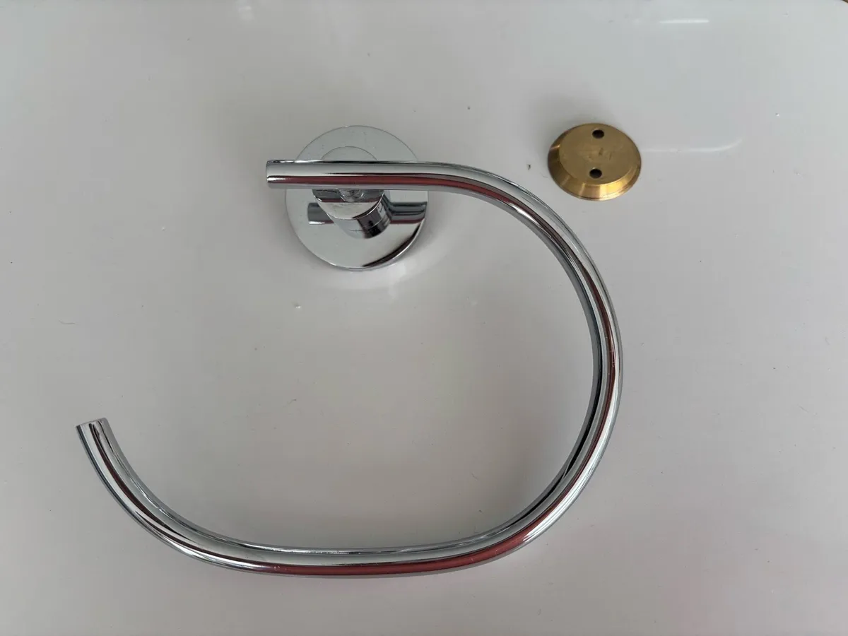 High Quality Bathroom Accessories - Image 3