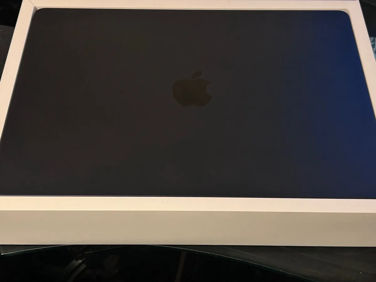 Apple MacBook Air M4 15 Midnight Blue 16GB/256 New - Image 4