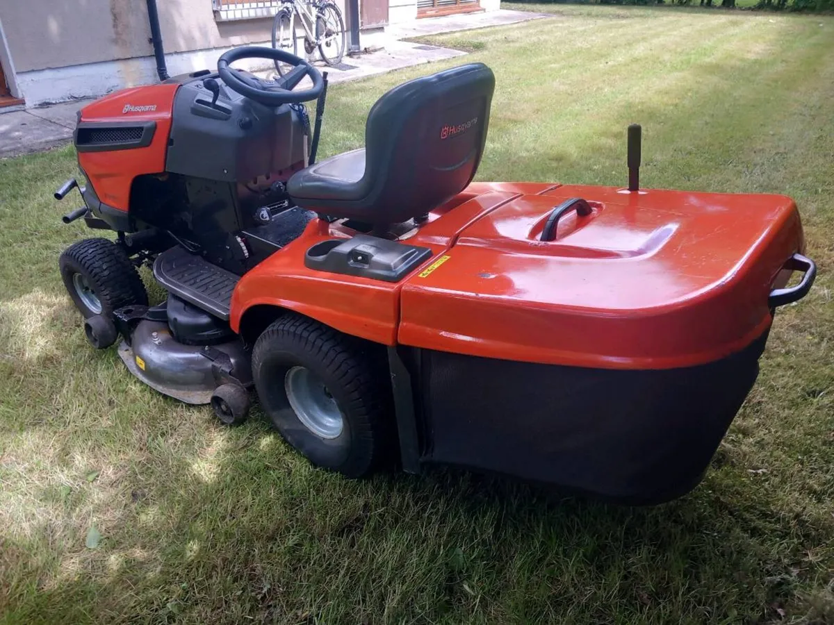 Ride on lawnmower - Image 4