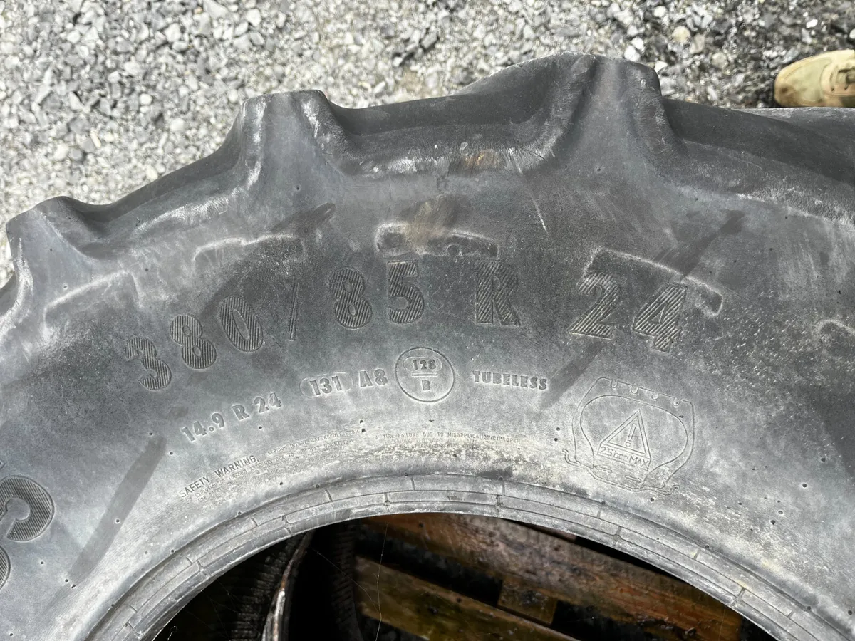 Continental (380/85/R24) X2 + CEAT (540/65/R28) X2 - Image 3
