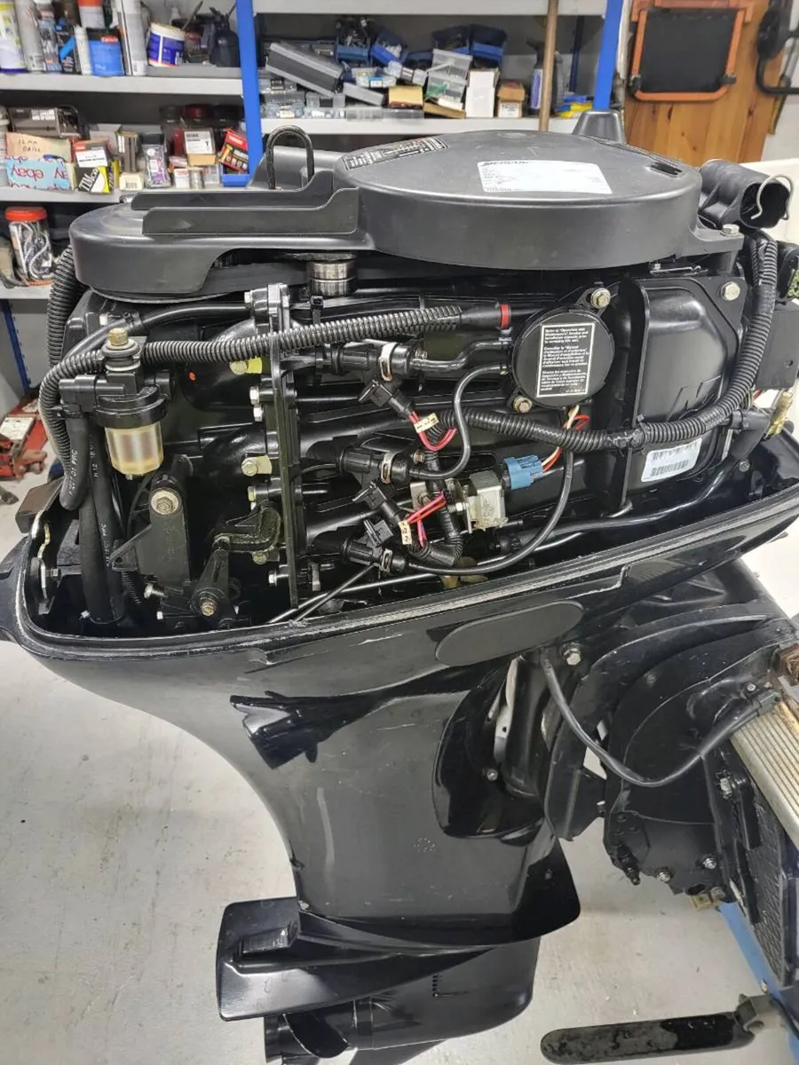 Outboard motor Mercury 40hp efi - Image 2