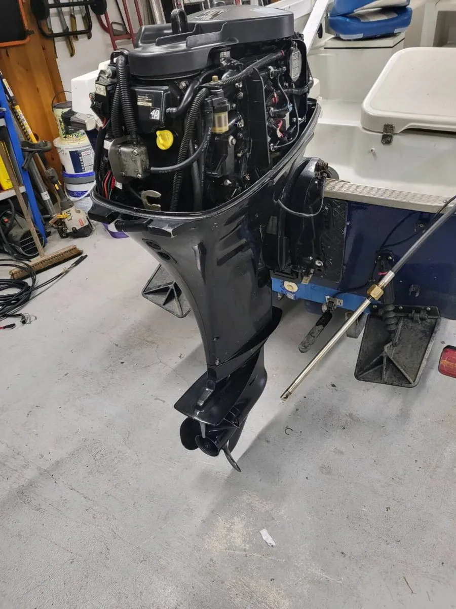 Outboard motor Mercury 40hp efi - Image 1