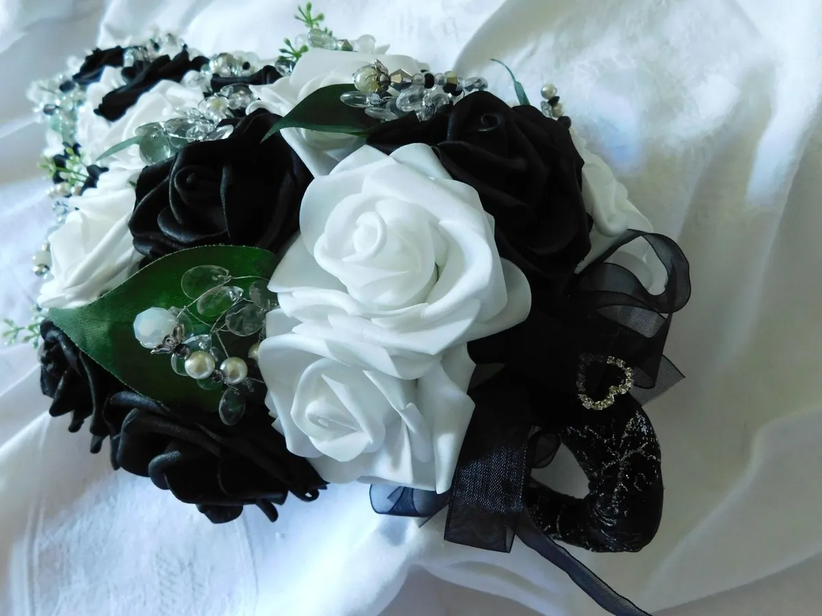 Wedding Flowers - Bride's Bouquet in Black & White - Image 3