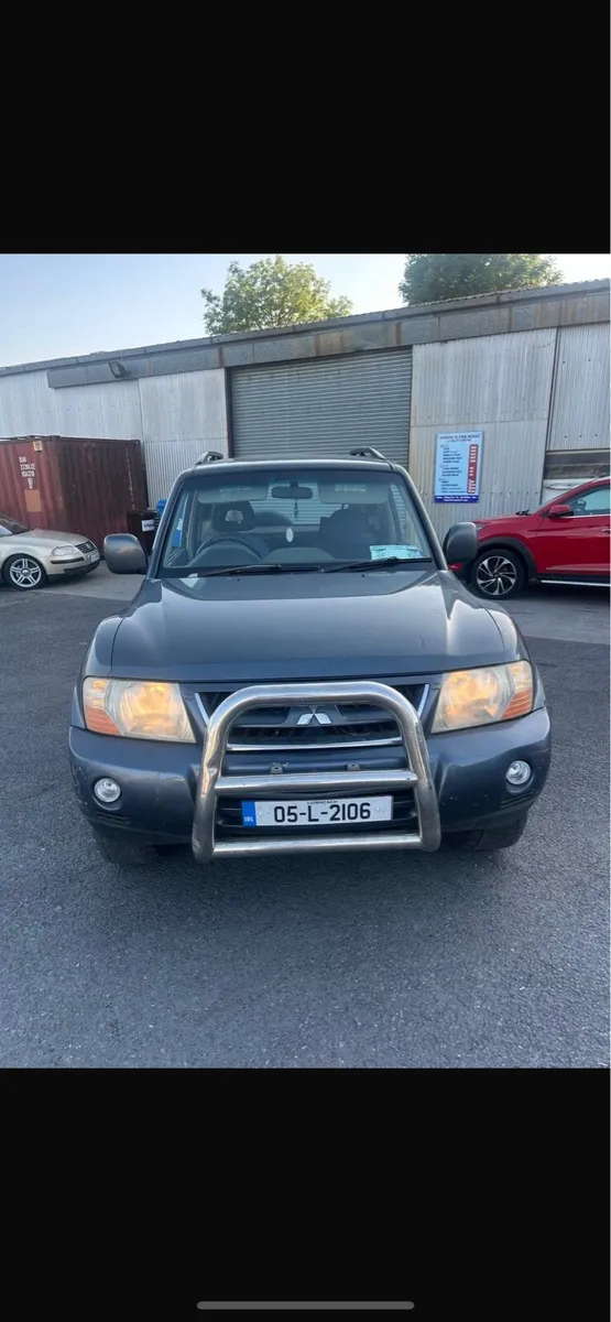 Mitsubishi Pajero 3.2 - Image 4