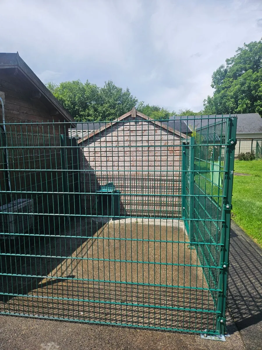 Dog Pen and Insulated Large Dog Shed - Image 3