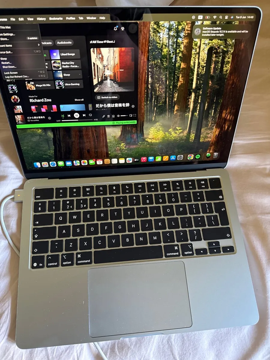 MacBook Air 2025 - Image 3