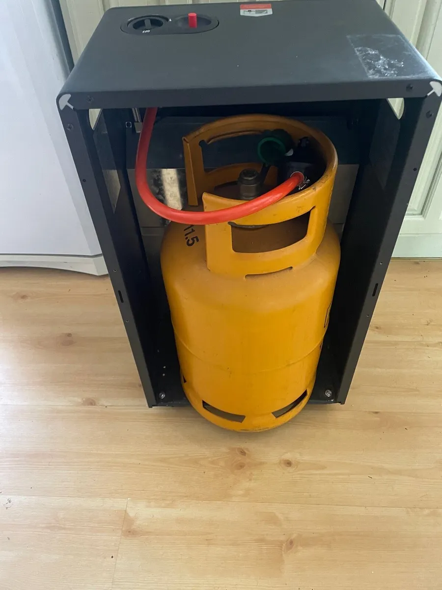 Portable Gas Heater & bottle Great Condition - Image 3