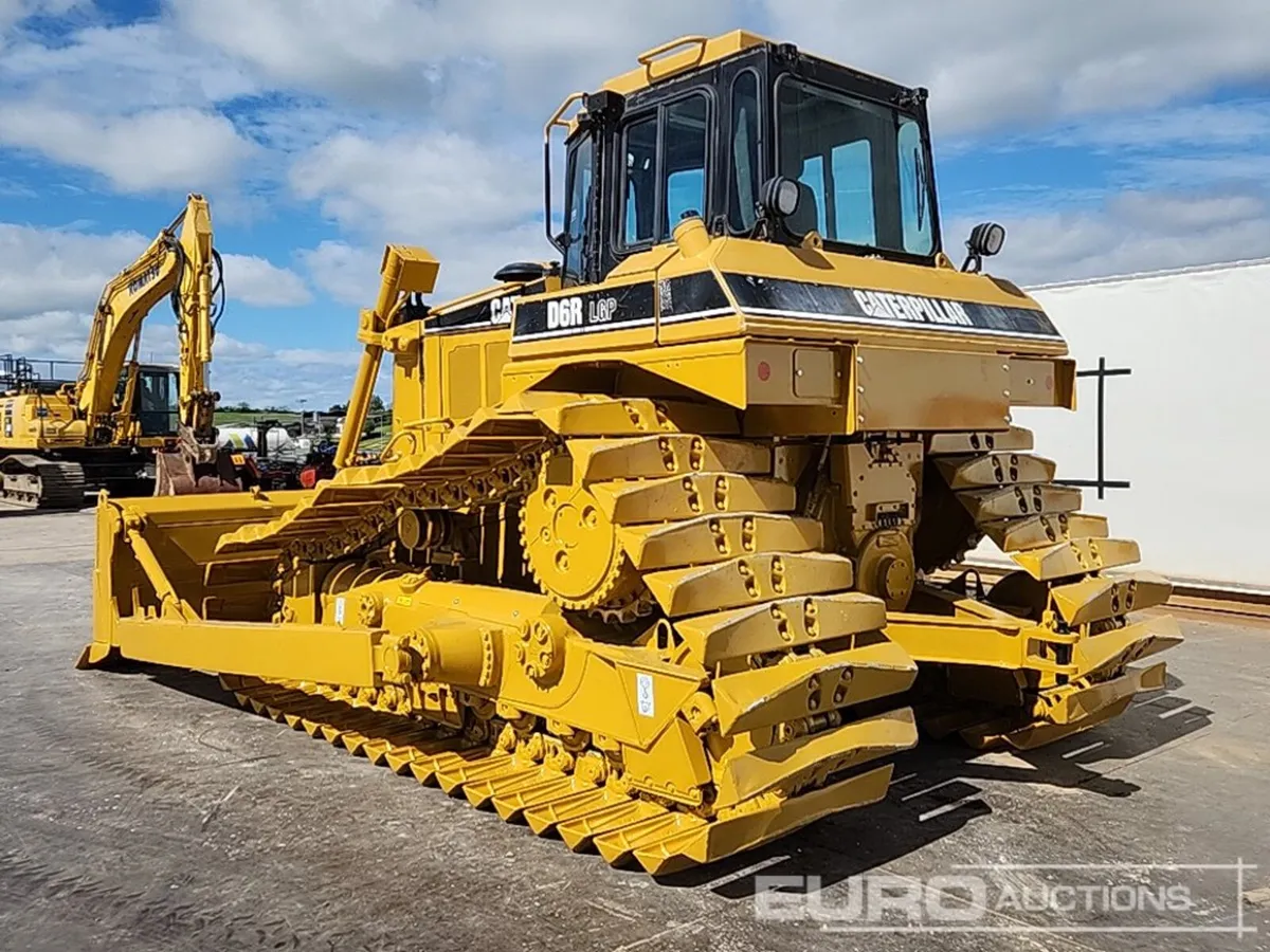 CAT D6R - Image 3