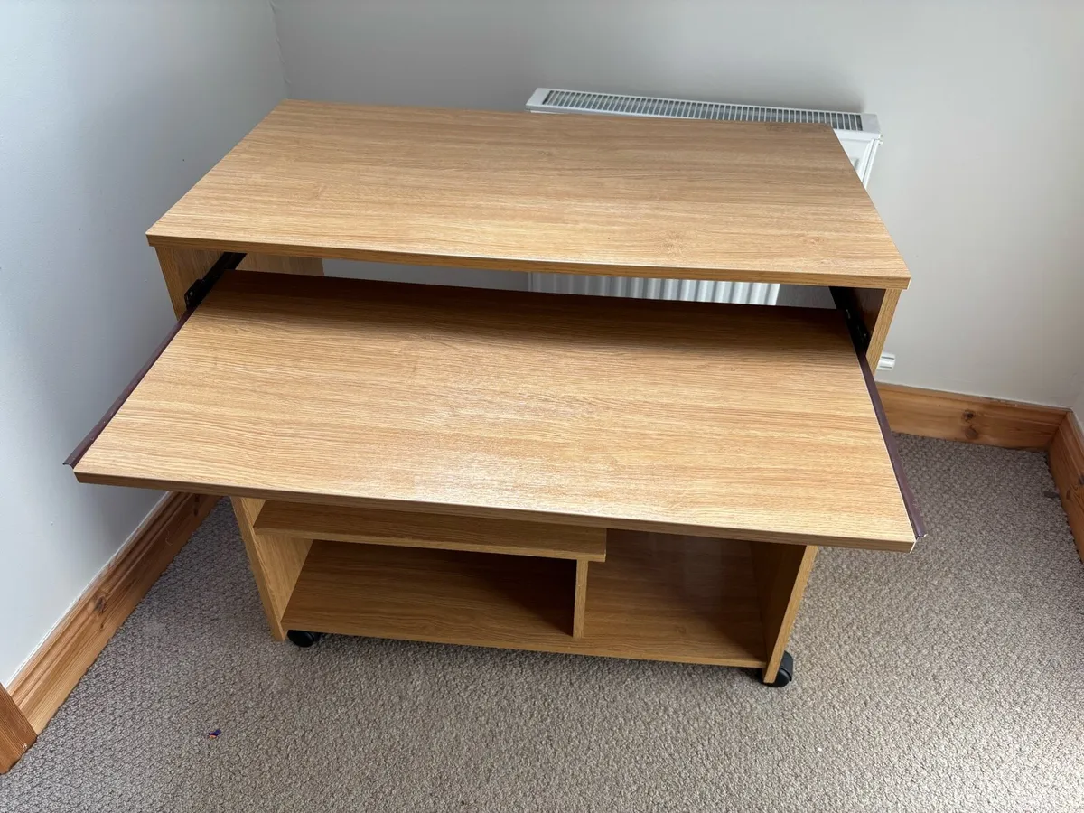Desk - Image 3