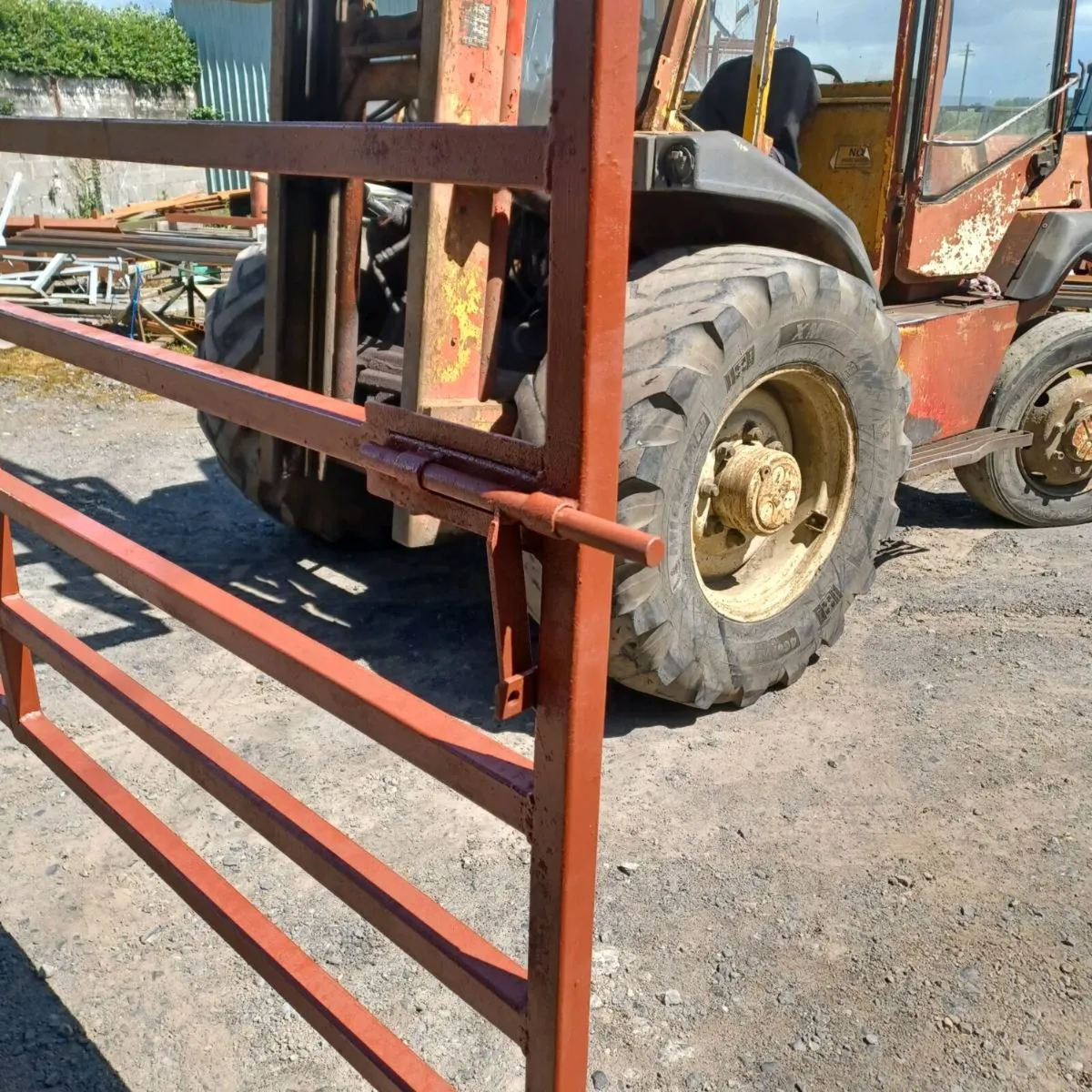 Farm gate - Image 2