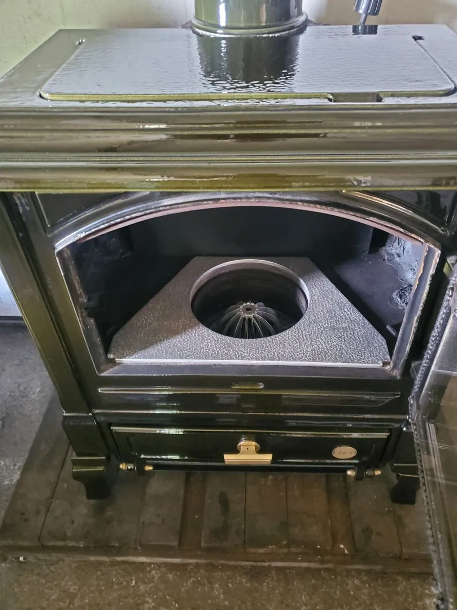 Efel/ Nestor Martin 9kw oil stove fully refurbishe - Image 4