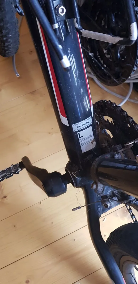 Giant Talon 2 bike - Image 4