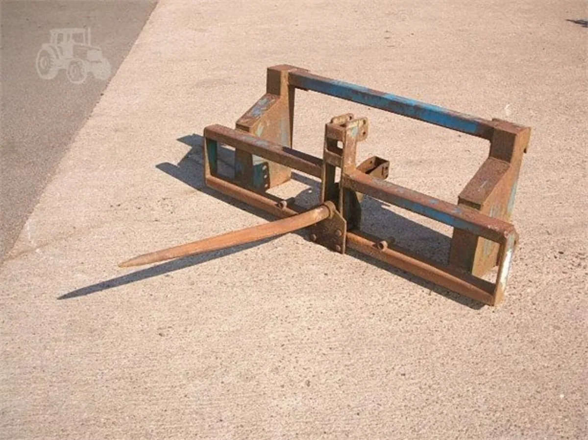 TANCO BALE SPIKE - Image 4