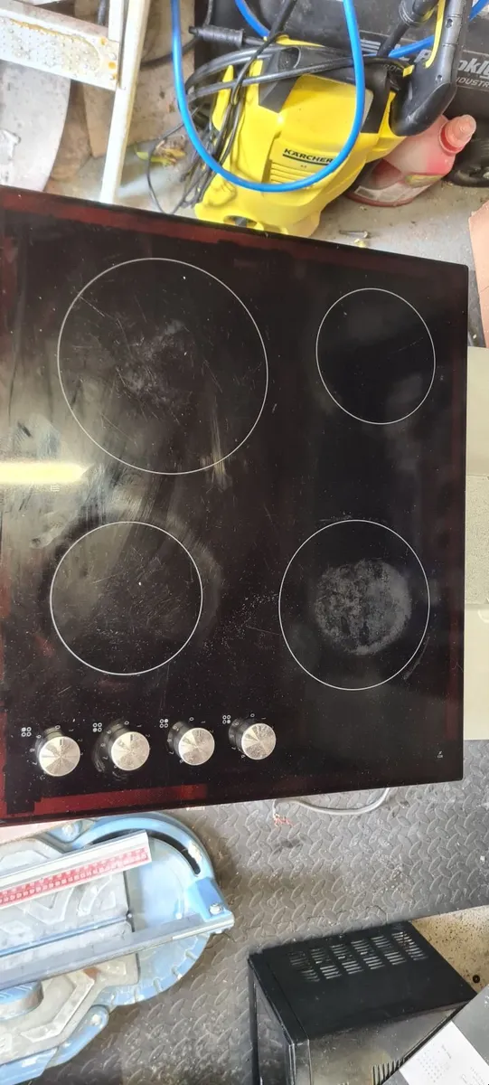 Cooker and hob - Image 2