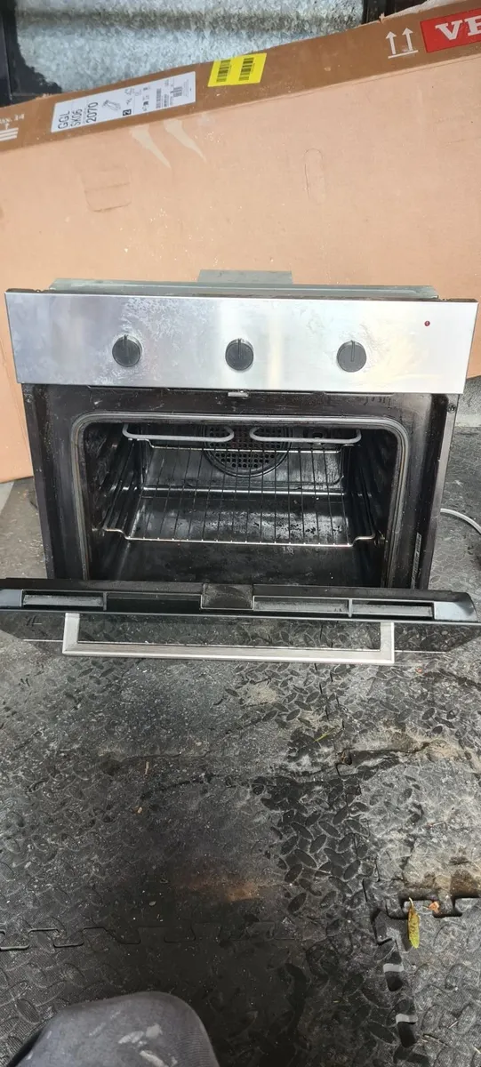 Cooker and hob - Image 4