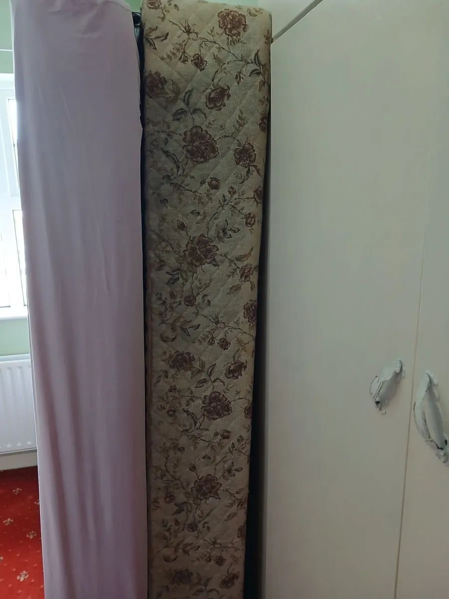 Double Bed - Image 4
