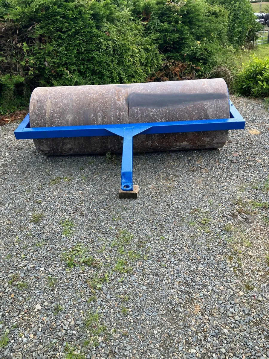 Roller - Image 2