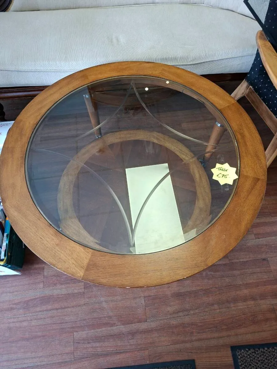 GLASS TOP COFFEE TABLE - Image 1