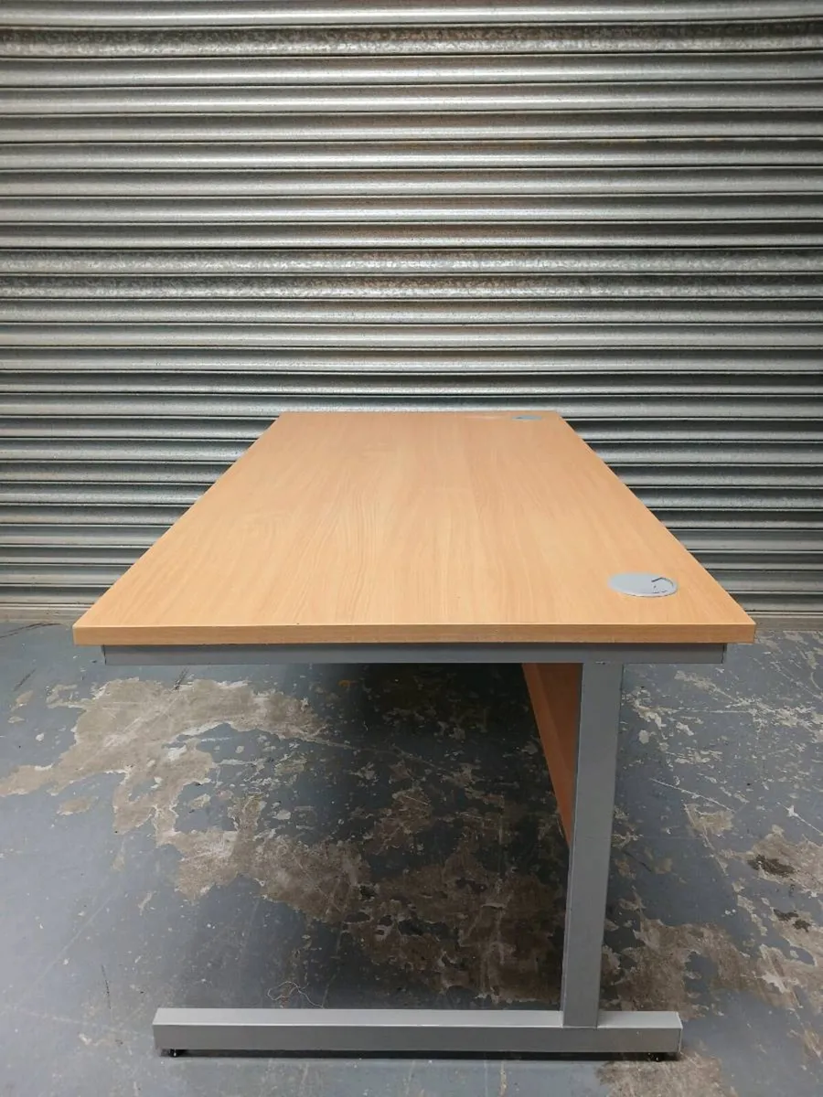 Office desk - Image 2