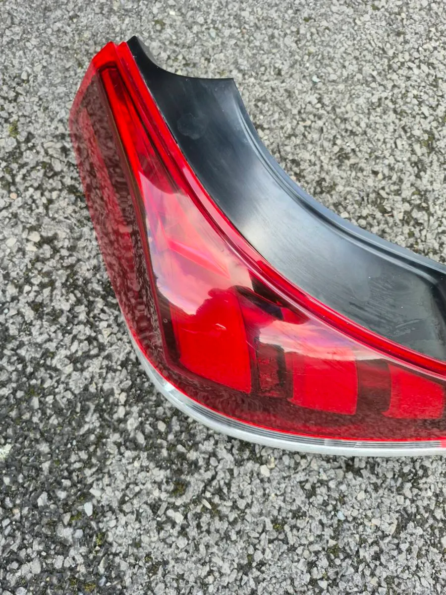 Tail light - Image 2
