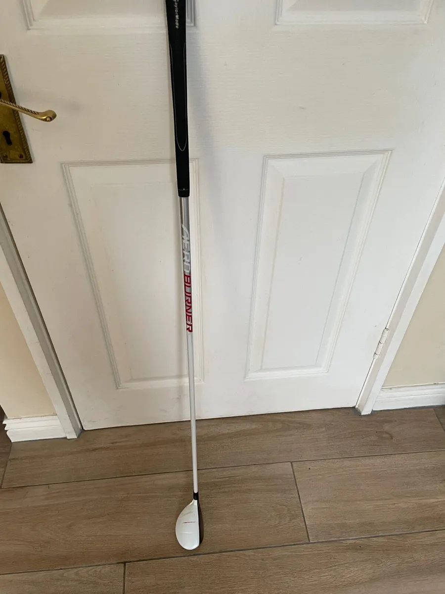 Taylormade rescue wood - Image 3