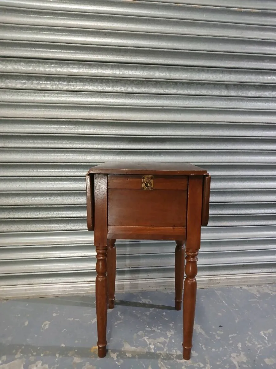 c.1890 Antique mahogany drop-leaf table - Image 1