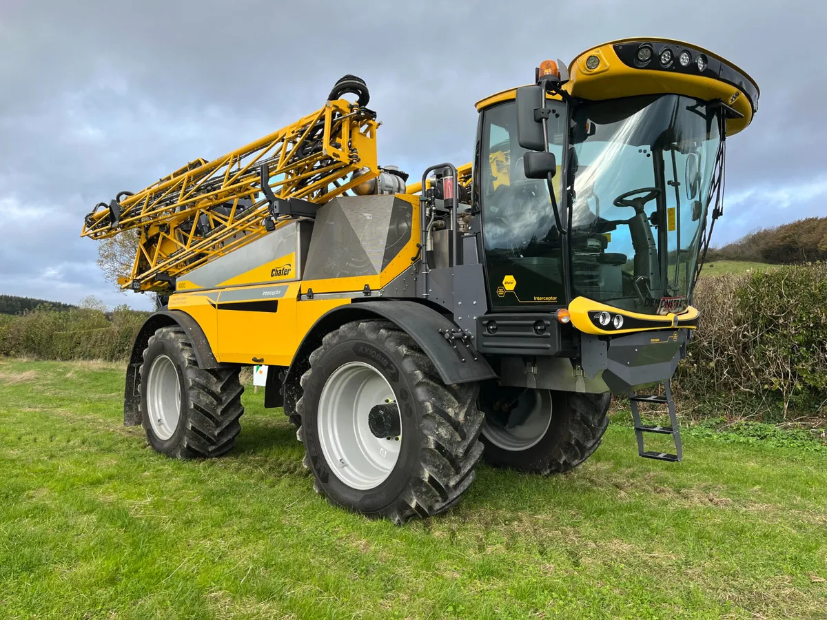 Chafer Interceptor - Self Propelled Sprayer
