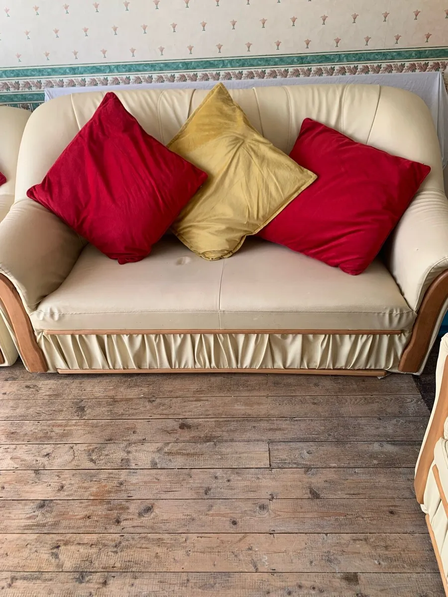 House clearance - Image 1