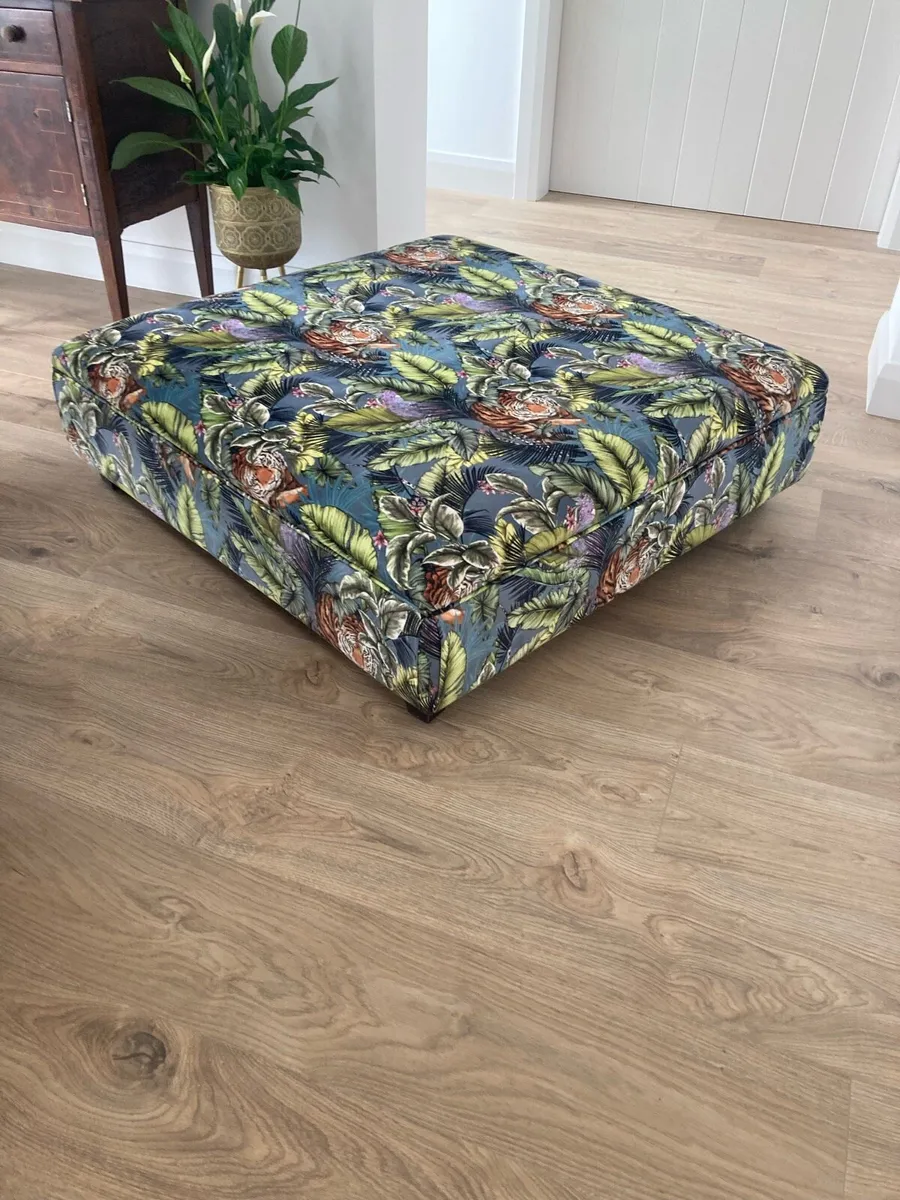 Large Pouffe - Image 2