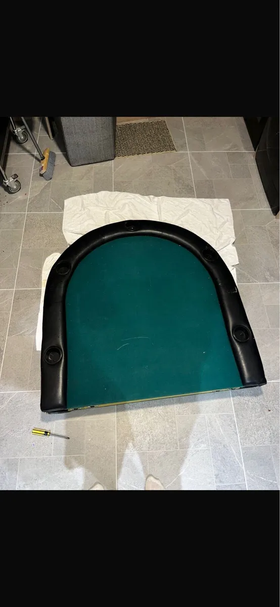 Poker table - Image 2