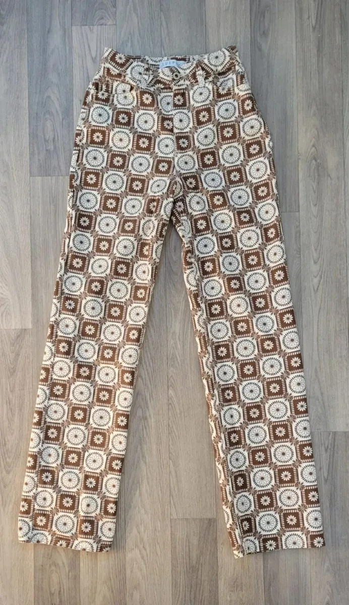 Floral Straight Leg Psychedelic Mom Jeans - Image 1