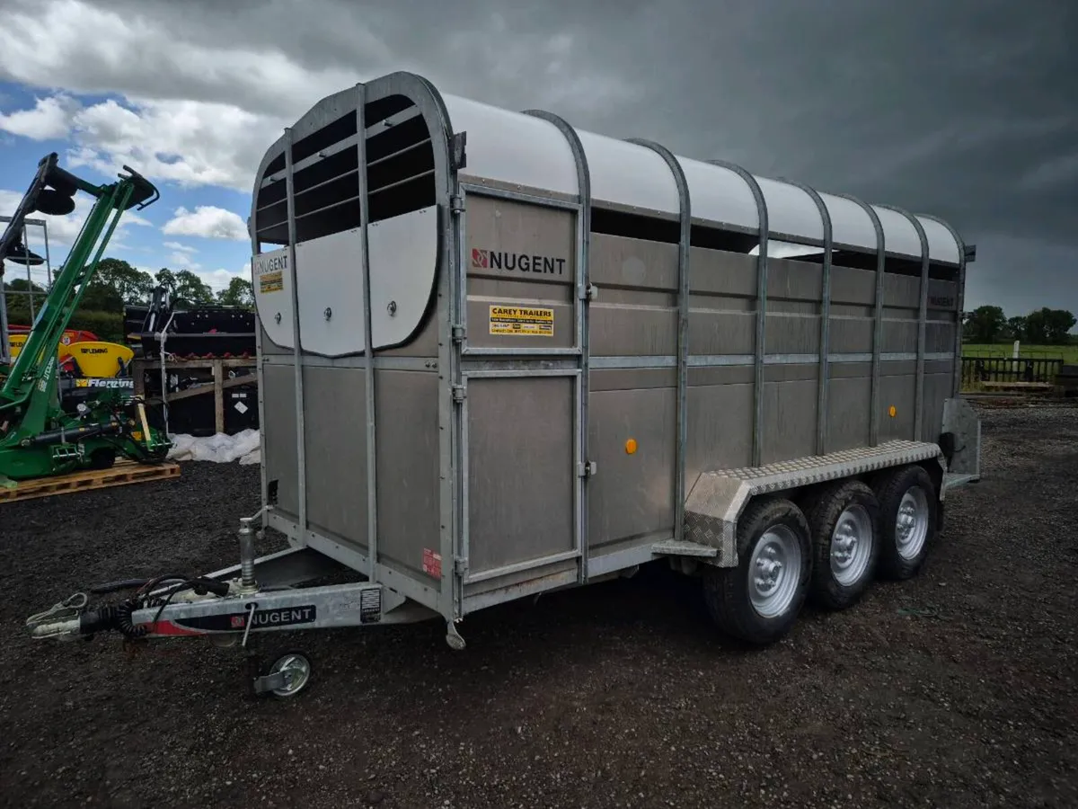 Nugent livestock trailer - Image 3