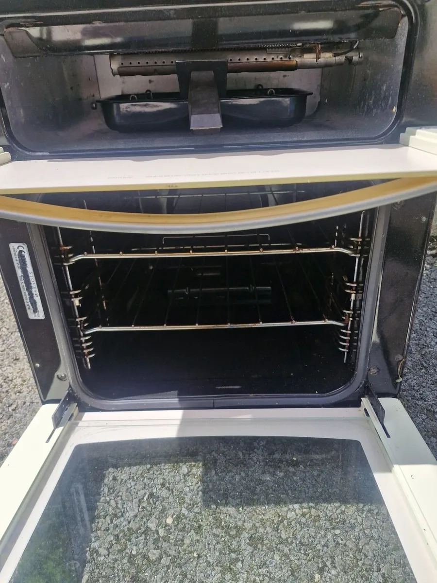 Camping cooking and oven - Image 4