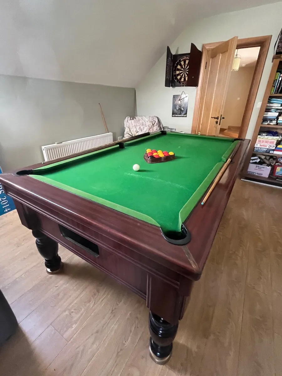 Pool table - Image 2