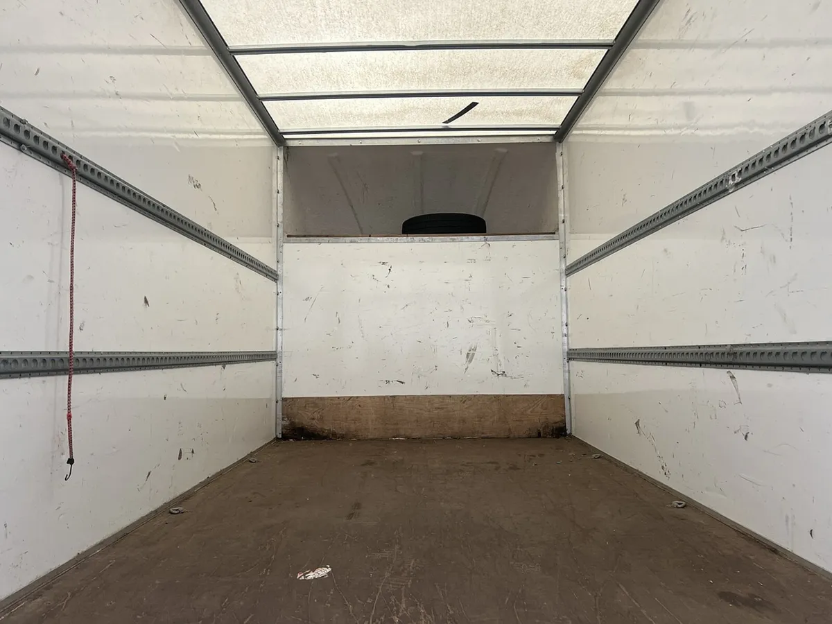 2022 Mercedes-Benz Sprinter Luton Box Van - Image 2