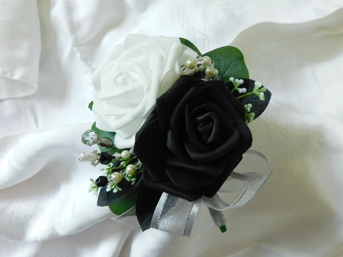 Wedding Buttonhole with White and Black Foam Roses - Image 2