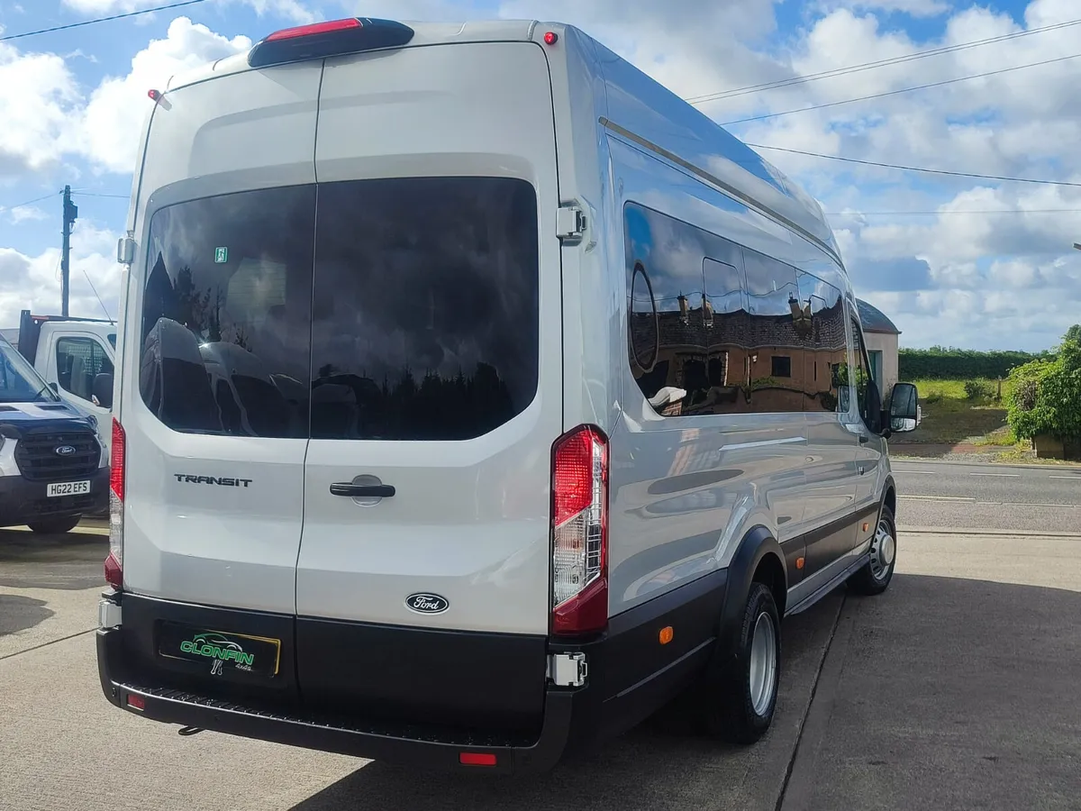 FORD TRANSIT MINIBUS 17 SEATER TREND NOVEMBER 2024 - Image 2