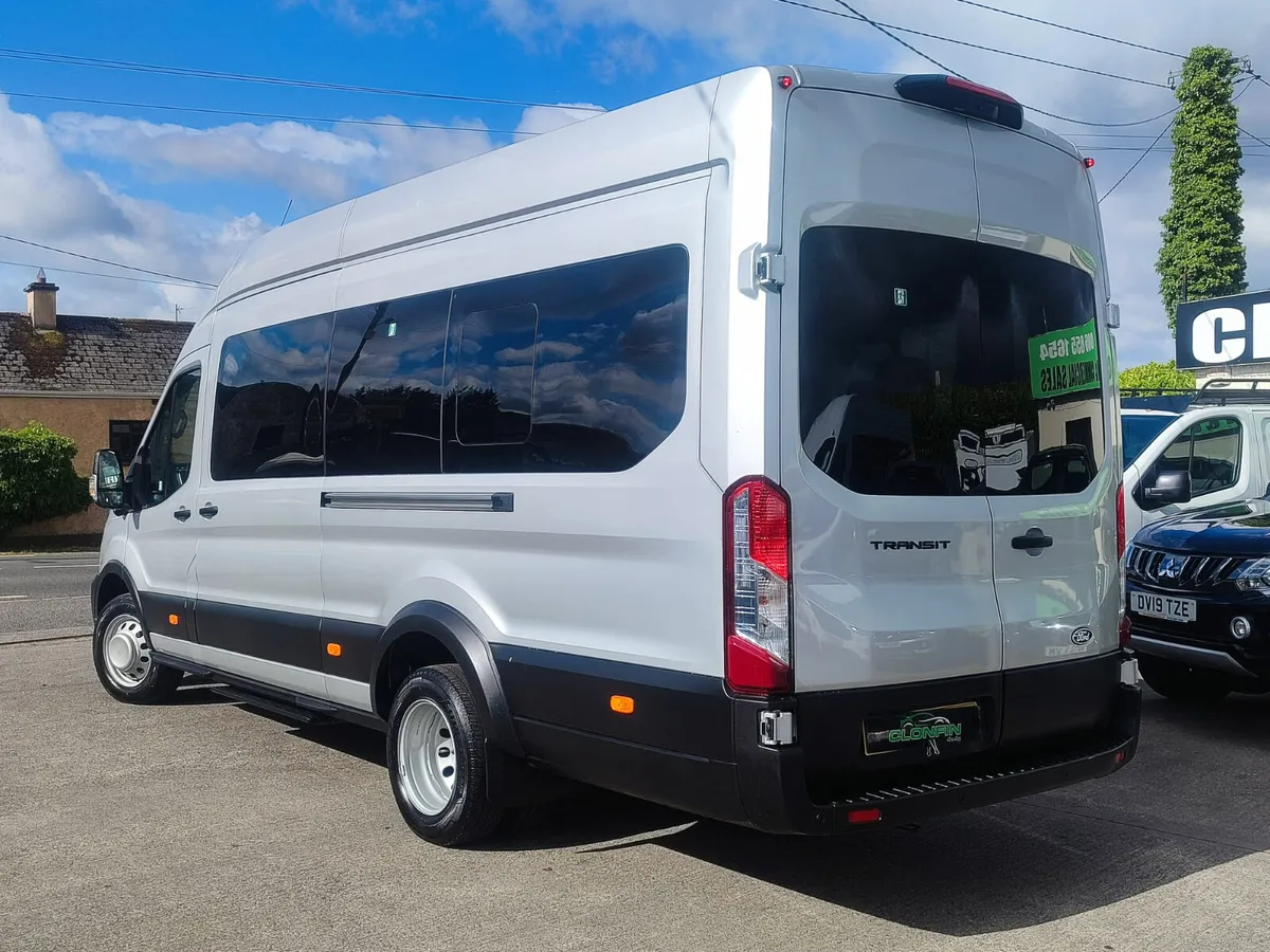 FORD TRANSIT MINIBUS 17 SEATER TREND NOVEMBER 2024 - Image 3