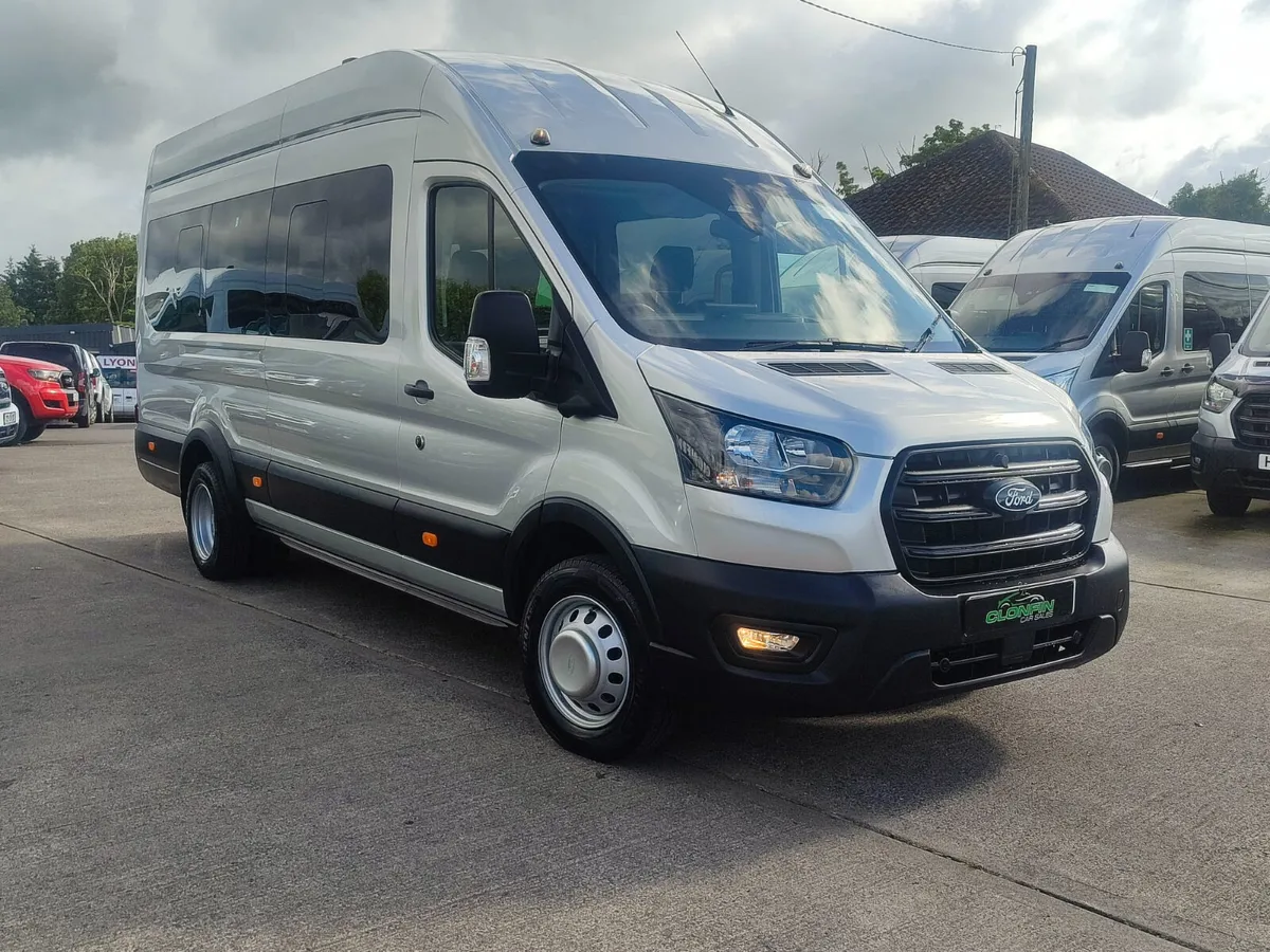 FORD TRANSIT MINIBUS 17 SEATER TREND NOVEMBER 2024 - Image 4