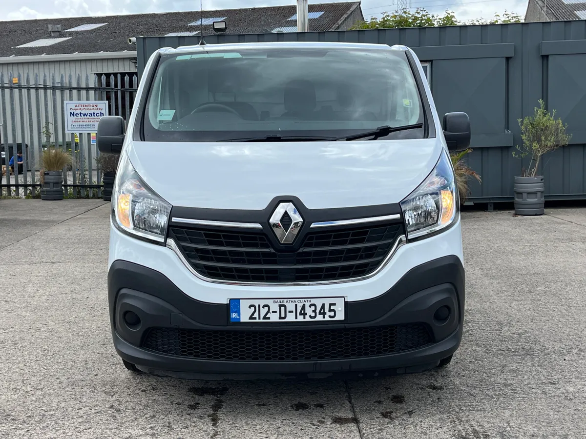 Renault Trafic 2021 - Image 2